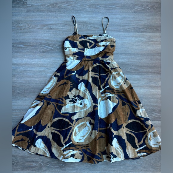 Banana Republic POPLIN GATHERED MIDI DRESS. NWT. Size 6 Petite. - Picture 4 of 6